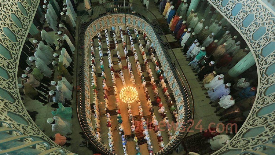 03 EidCongragation BaitulMukarram 090813 1170x660